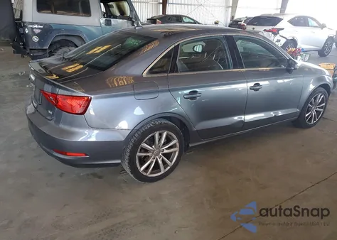 2015 Audi A3 Premium z USA, uszkodzony, nr VIN WAUAJGFF0F1031559